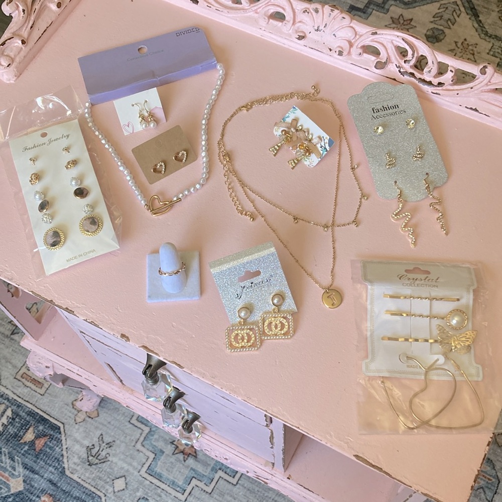 Princess Bundle Fashion Jewelry Gold, Pearls & Diamonds 💎 You get them all NWT - Picture 10 of 10